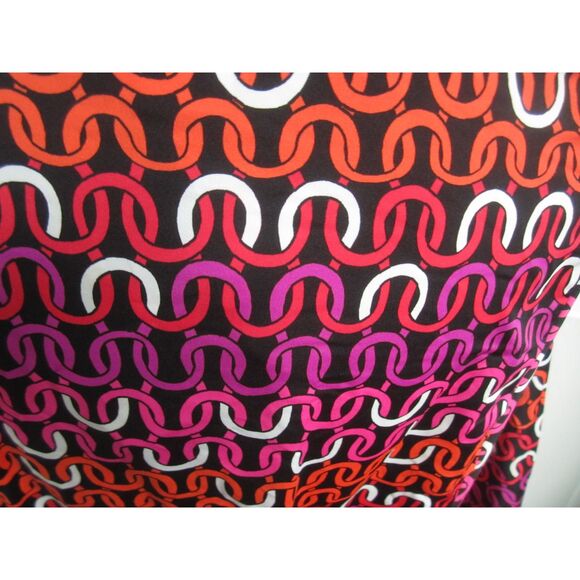 NWT  STUNNING  TRINA TURK ECHO CHAIN OF  REDS AND PINKS  SWIM COVER-UP. MED - Picture 3 of 5